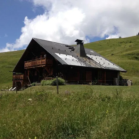 Reine des Aravis - chalet isolé Flumet Extérieur photo