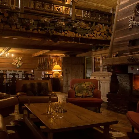 Reine des Aravis - chalet isolé Flumet Extérieur photo