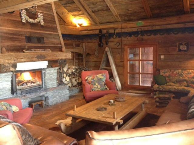 Reine Des Aravis - Isole Chalet Flumet