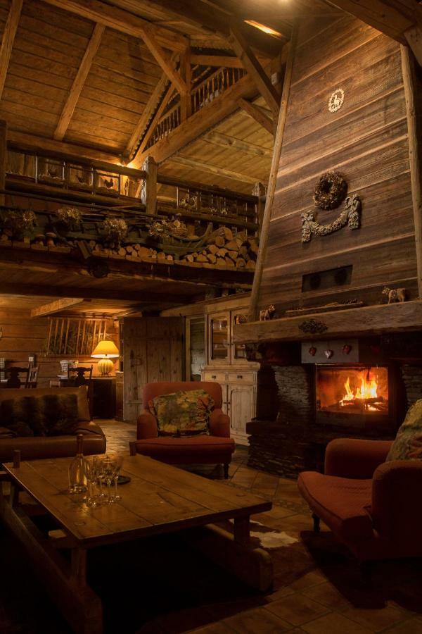 Chalet Reine Des Aravis - Isole