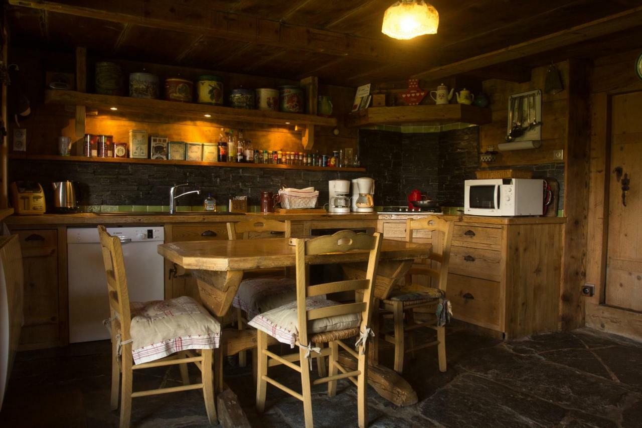Chalet Reine Des Aravis - Isole Flumet